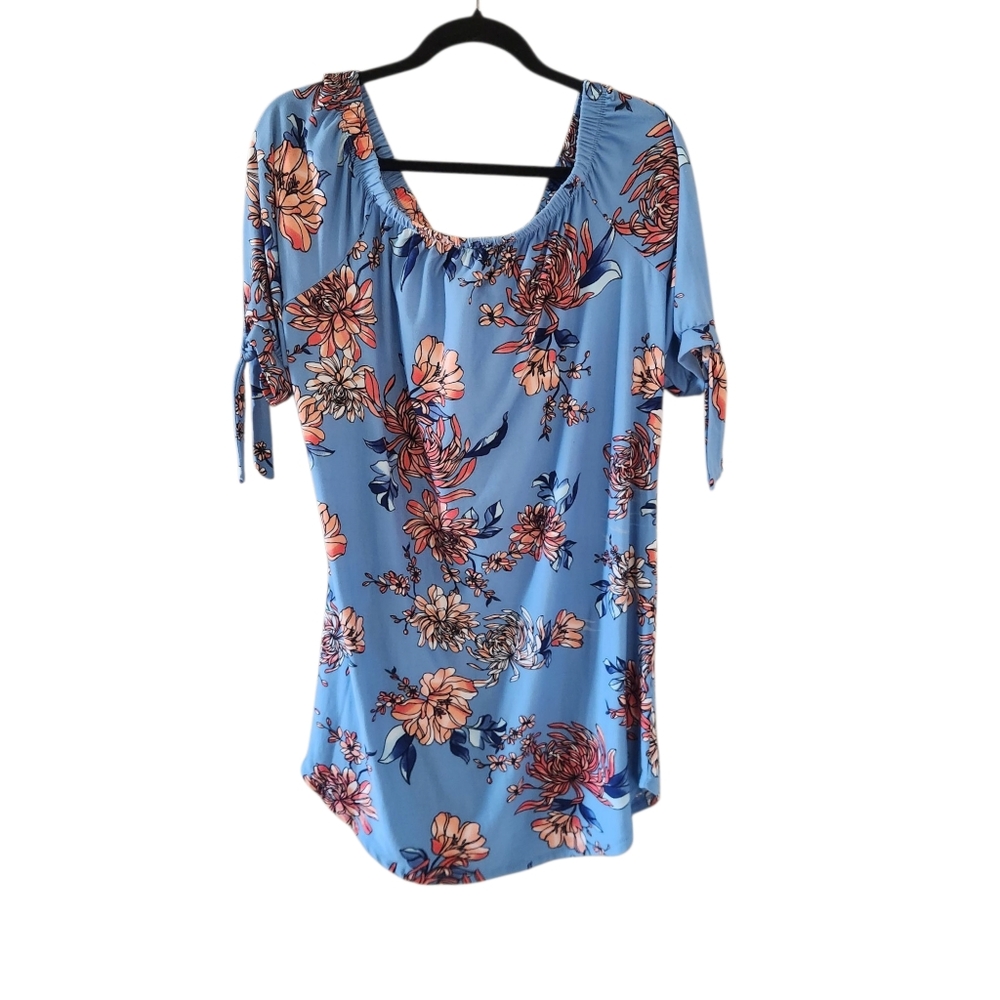 Derek Heart Floral Blue Blouse with Peach Accents